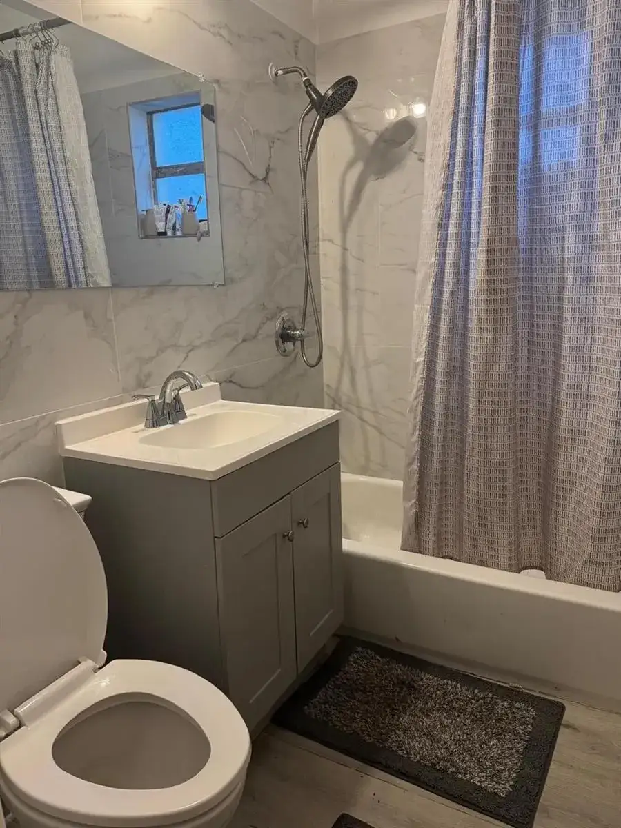 2 bedroom 1 bath Residential for sale at 958 W 4th Street, Riviera Beach FL 33404