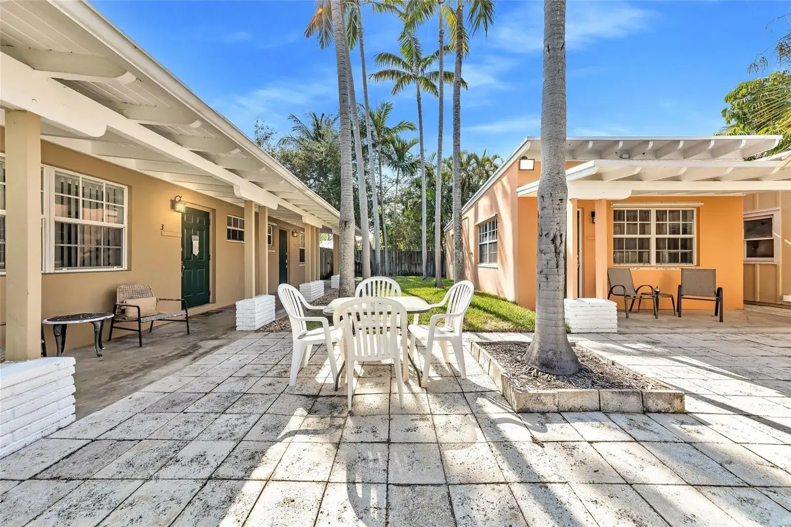 1 bedroom 1 bath Residential for sale at 805 NE 17th Avenue # 4, Fort Lauderdale FL 33304