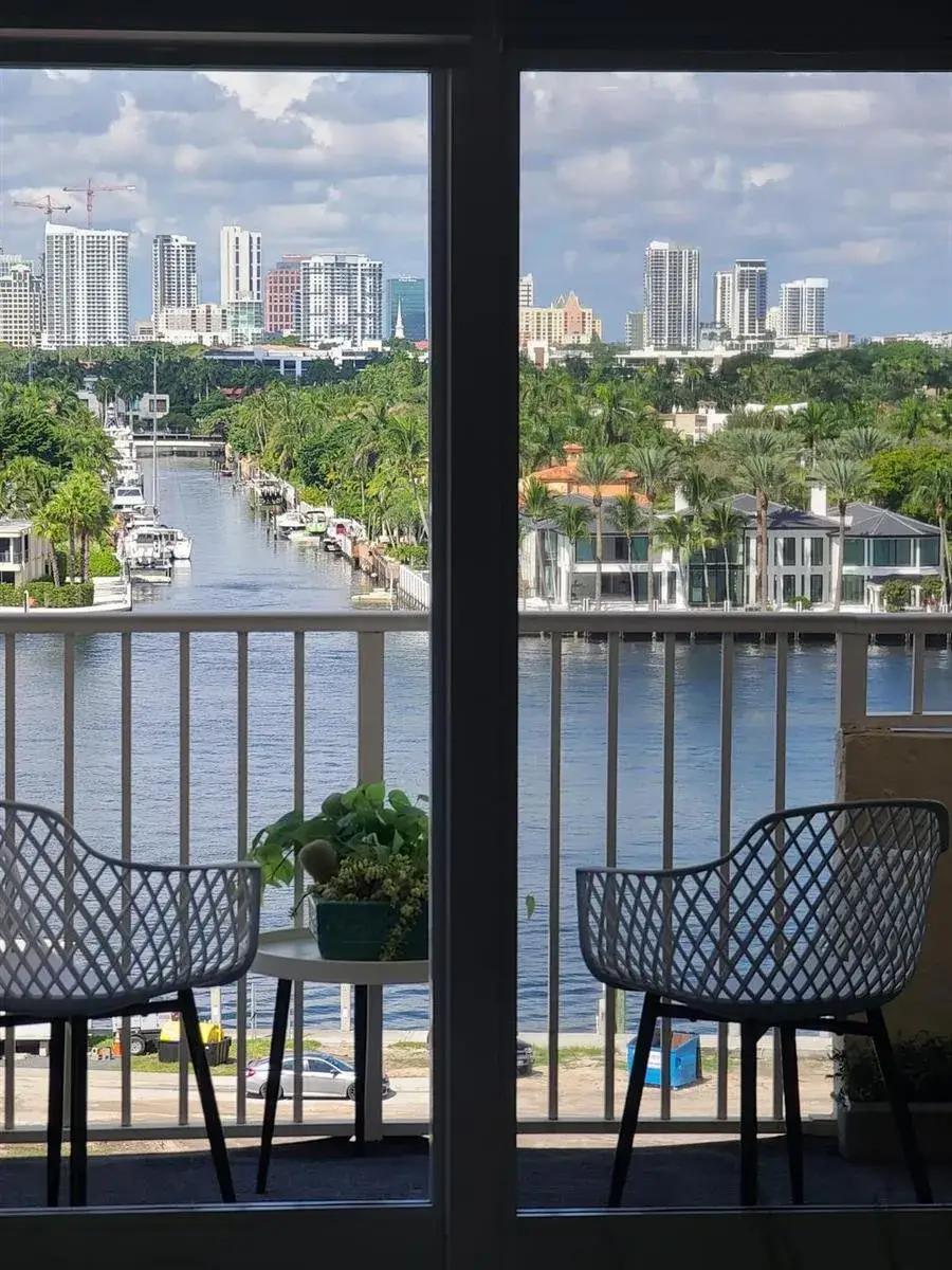2 bedroom 1 bath Residential for sale at 200 S Birch Road # 901, Fort Lauderdale FL 33316