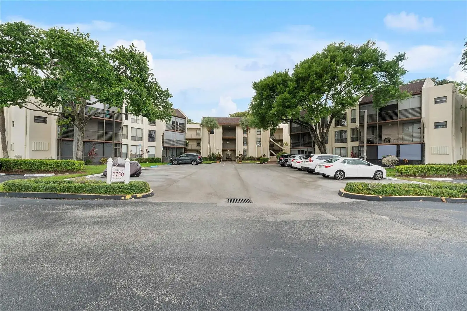 2 bedroom 2 bath Residential for sale at 7750 W Mcnab Road # 203, Tamarac FL 33321