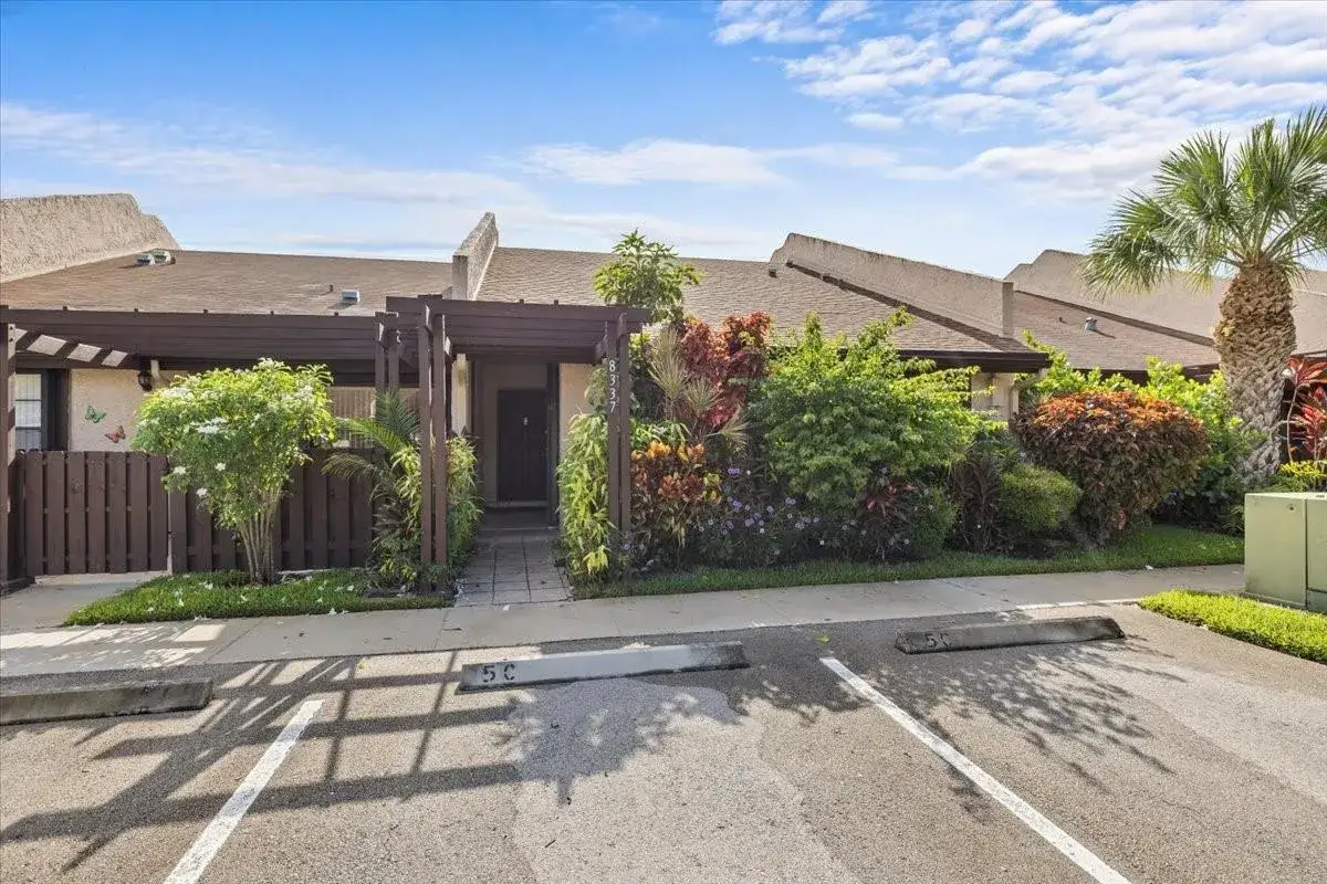 3 bedroom 2 bath Residential for sale at 8337 NW 37th Place # 8337, Sunrise FL 33351