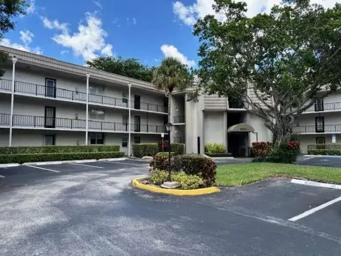 2 bedroom 2 bath Residential Lease for rent at 9401 Lime Bay Boulevard # 305, Tamarac FL 33321