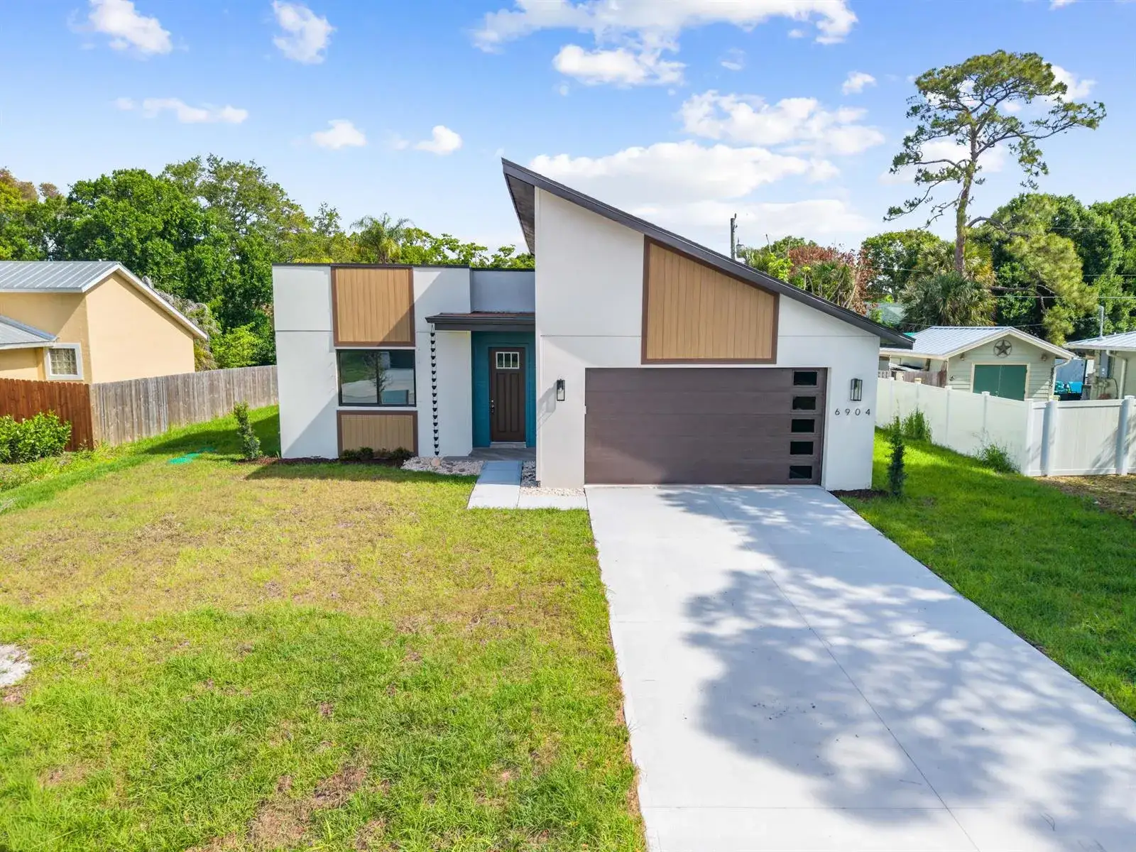 3 bedroom 2 bath Residential for sale at 6904 Salerno Road, Fort Pierce FL 34951