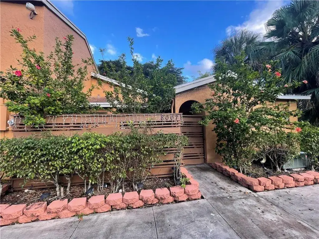 2 bedroom 2 bath Residential for sale at 8007 NW 71st Court, Tamarac FL 33321