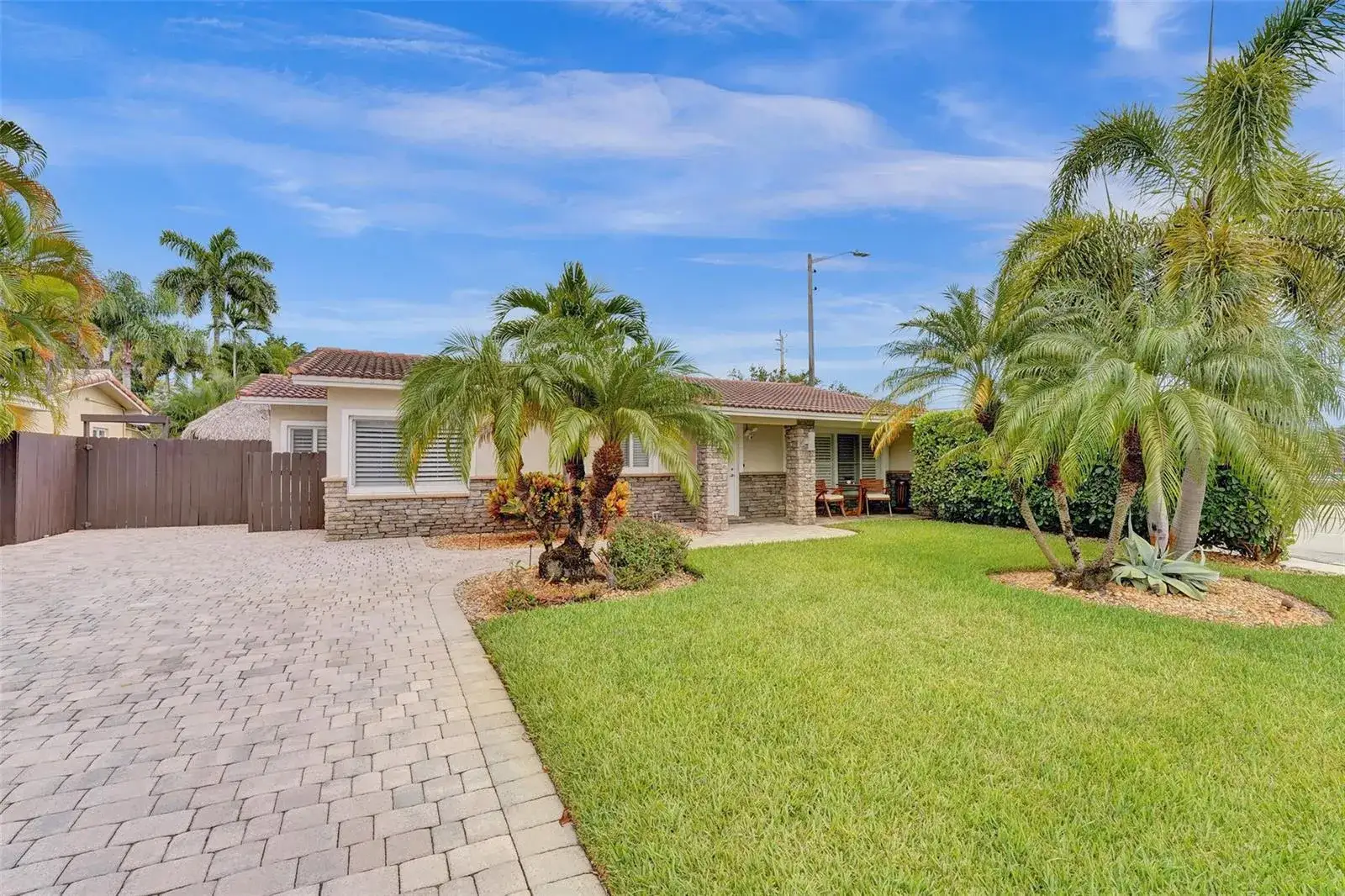 4 bedroom 4 bath Residential for sale at 1245 NE 17th Way, Fort Lauderdale FL 33304