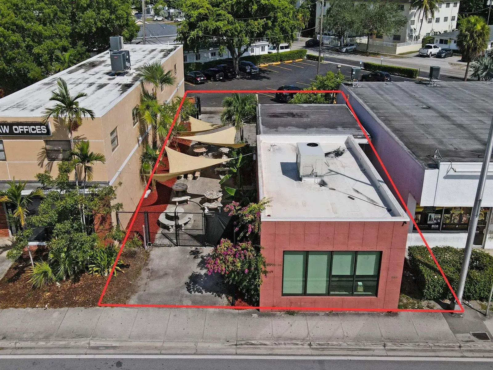 Commercial Sale for sale at 12831 W Dixie Highway, North Miami FL 33161