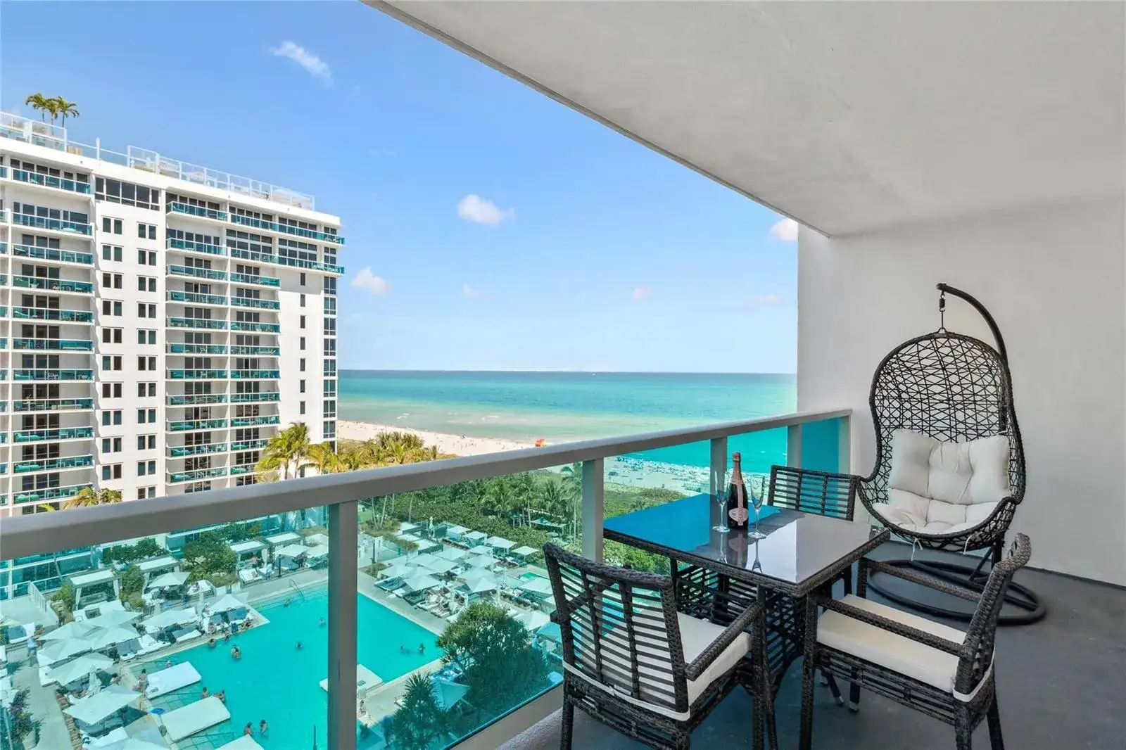 1 bedroom 1 bath Residential Lease for rent at 2301 Collins Avenue # 1015, Miami Beach FL 33139