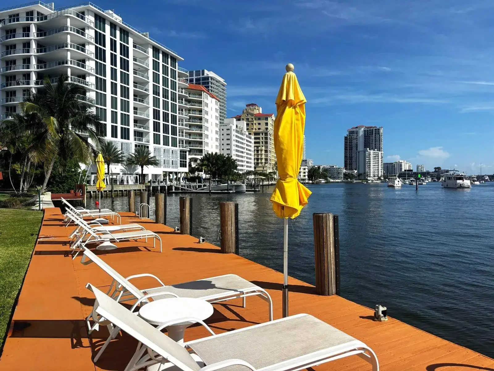 1 bedroom 1 bath Residential Lease for rent at 341 N Birch Road # 416, Fort Lauderdale FL 33304