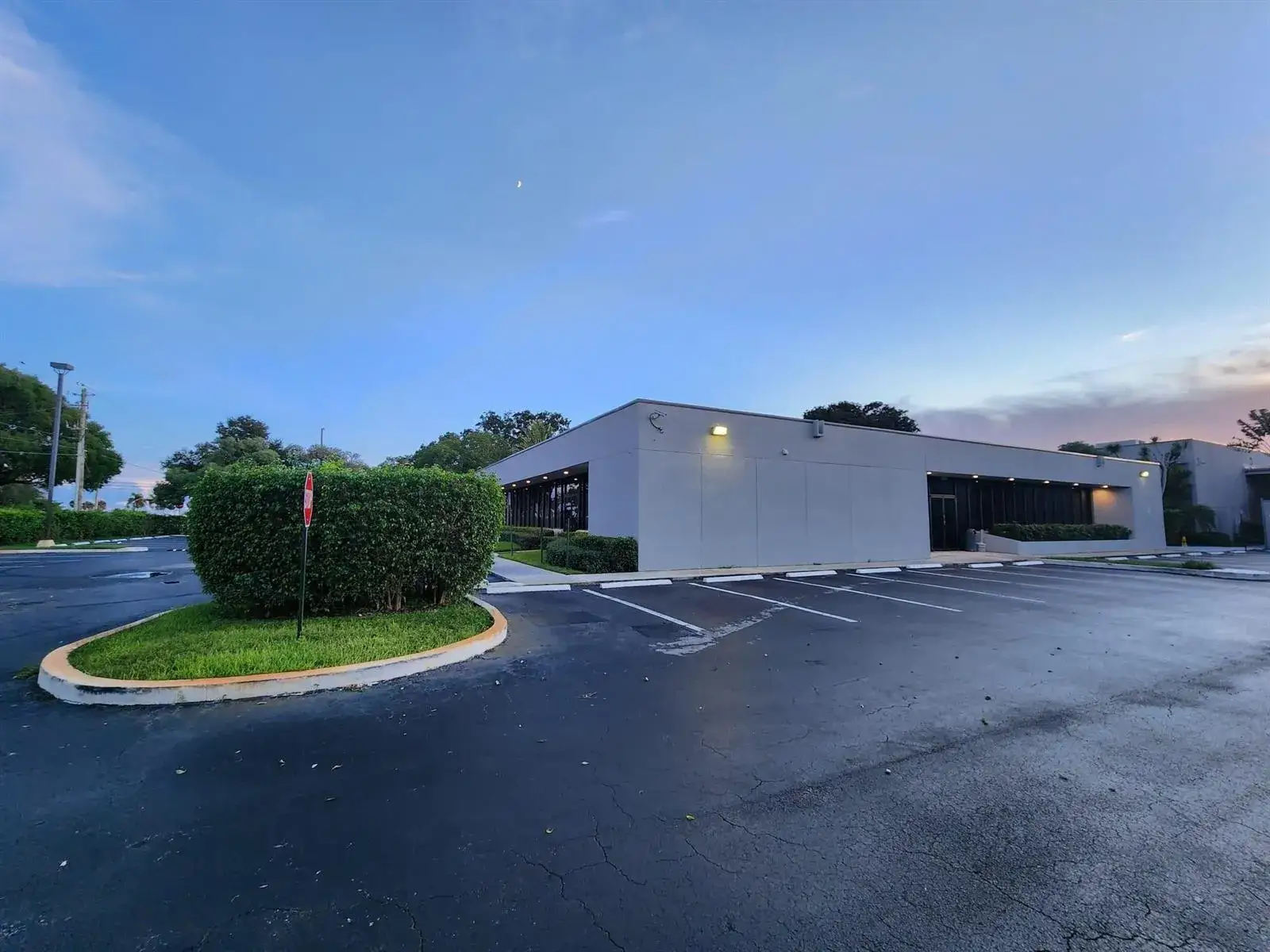 Commercial Sale for sale at 2841 NW 62nd Street, Fort Lauderdale FL 33309