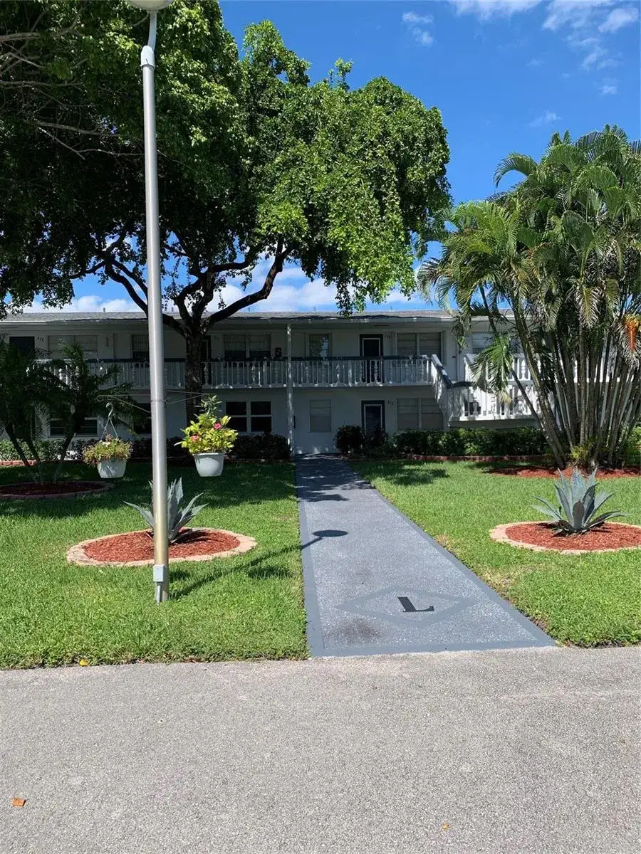 1 bedroom 1 bath Residential for sale at 236 Prescott-l # 236, Deerfield Beach FL 33442