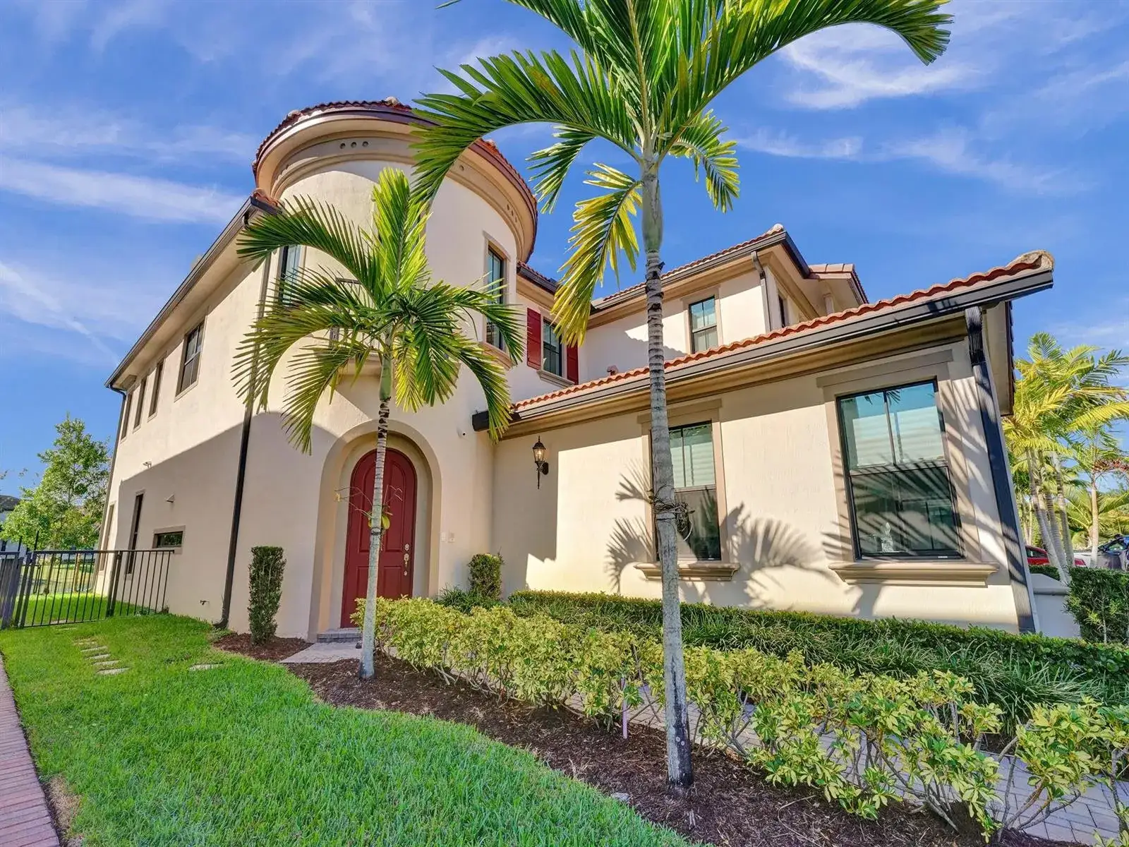 6 bedroom 6 bath Residential for sale at 9345 Carrington Avenue, Parkland FL 33076