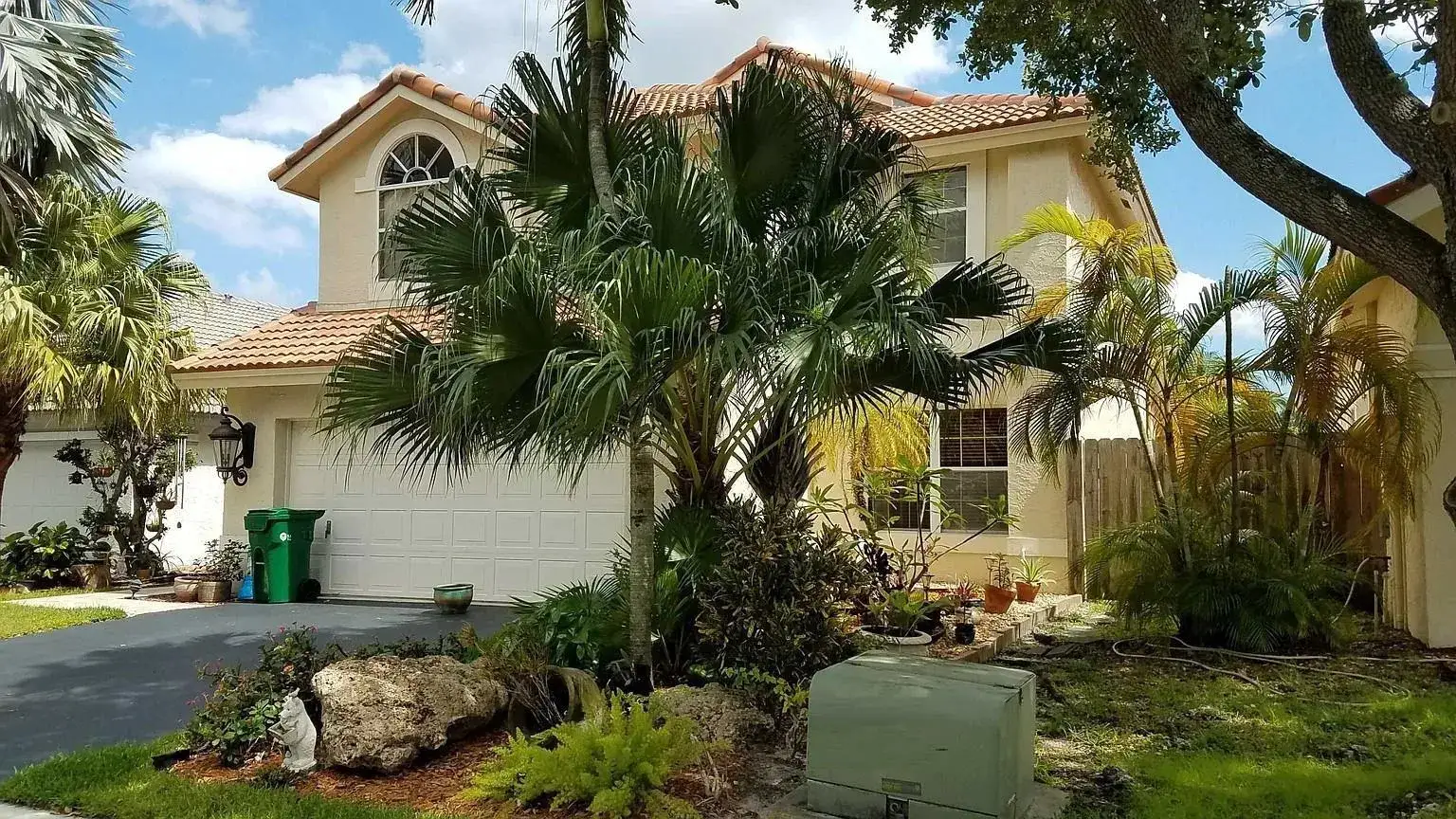 4 bedroom 3 bath Residential for sale at 6930 NW 28th Street, Margate FL 33063