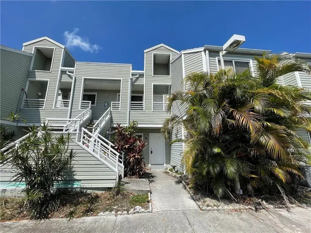2 bedroom 2 bath Residential for sale at 3441 NW 44 Street # 203, Oakland Park FL 33309
