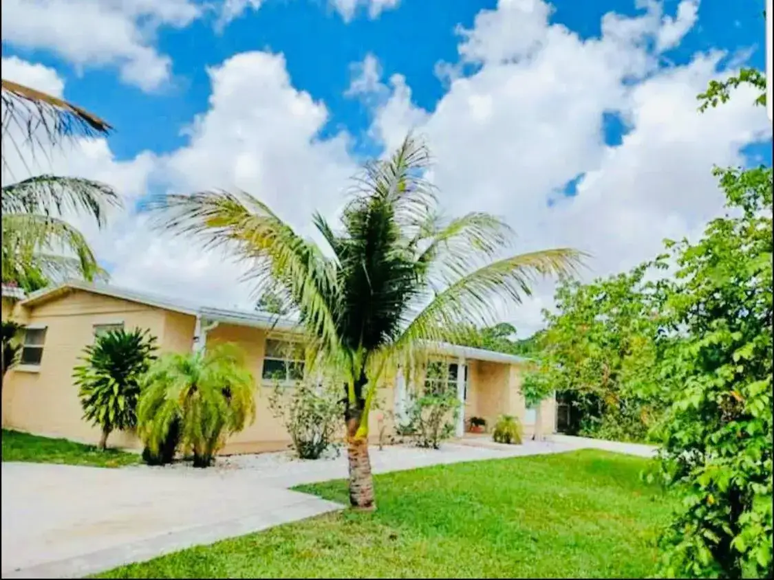 5 bedroom 3 bath Residential Lease for rent at 279 Hach Lane, West Palm Beach FL 33415