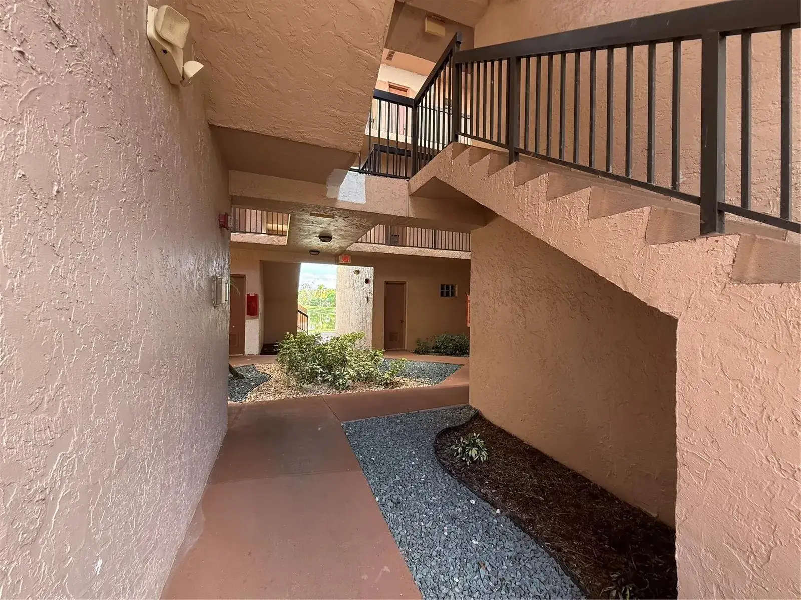 3 bedroom 2 bath Residential Lease for rent at 10790 NW 14th Street # 187, Plantation FL 33322