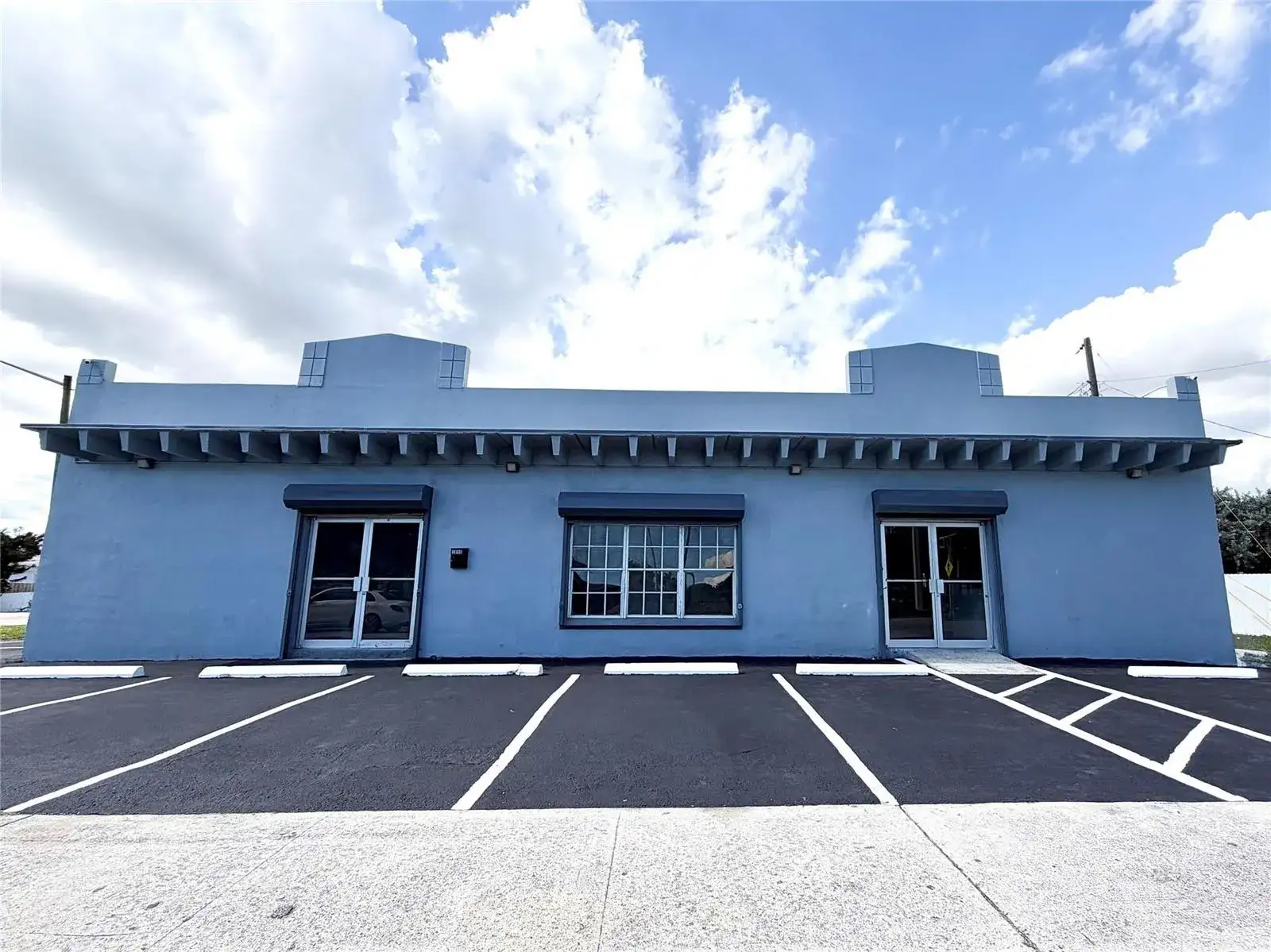 Commercial Sale for sale at 3000 N 22nd Avenue, Hollywood FL 33020