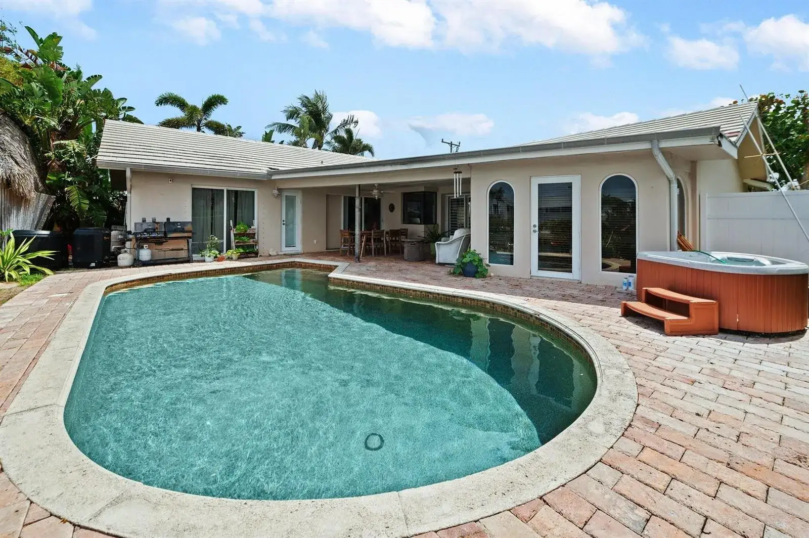 3 bedroom 2 bath Residential for sale at 3 Sabal Island Drive, Ocean Ridge FL 33435