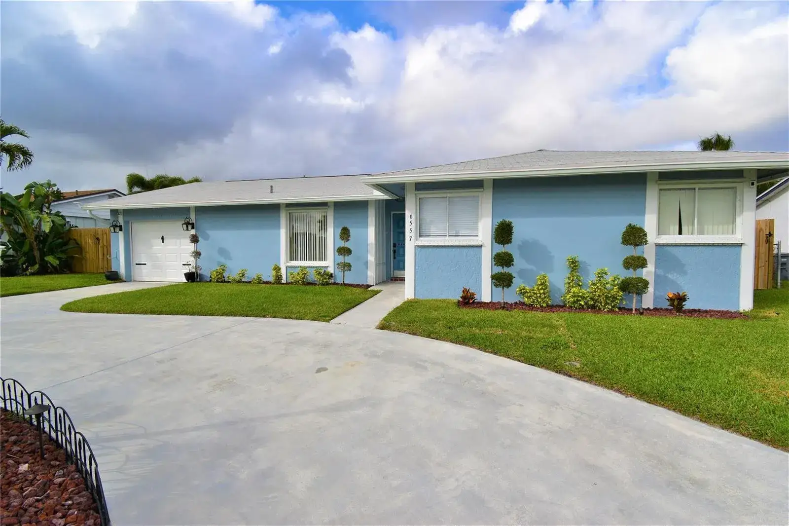 3 bedroom 2 bath Residential Lease for rent at 6557 Country Wood Way, Delray Beach FL 33484