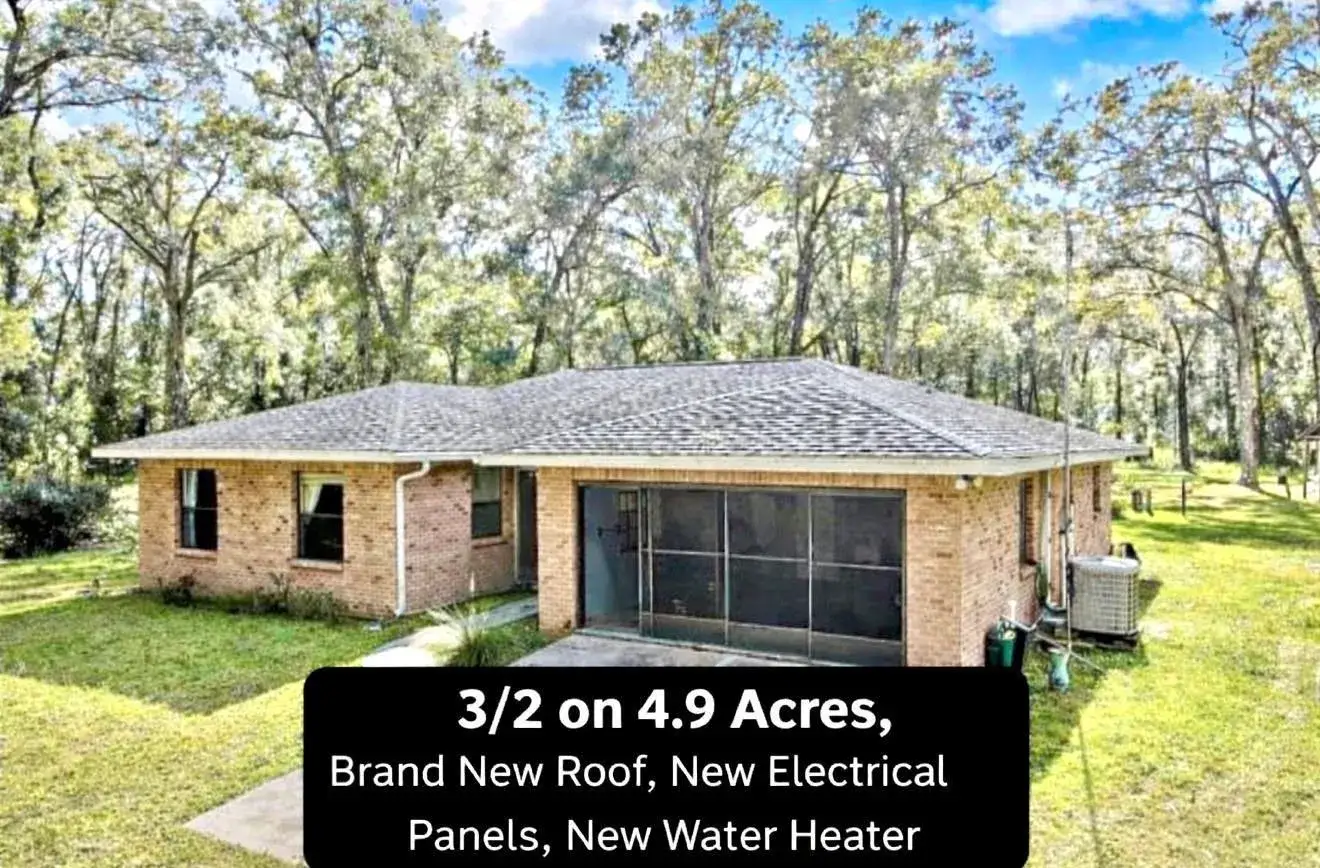 3 bedroom 2 bath Residential for sale at 26250 Blackjack Street, FL 34601