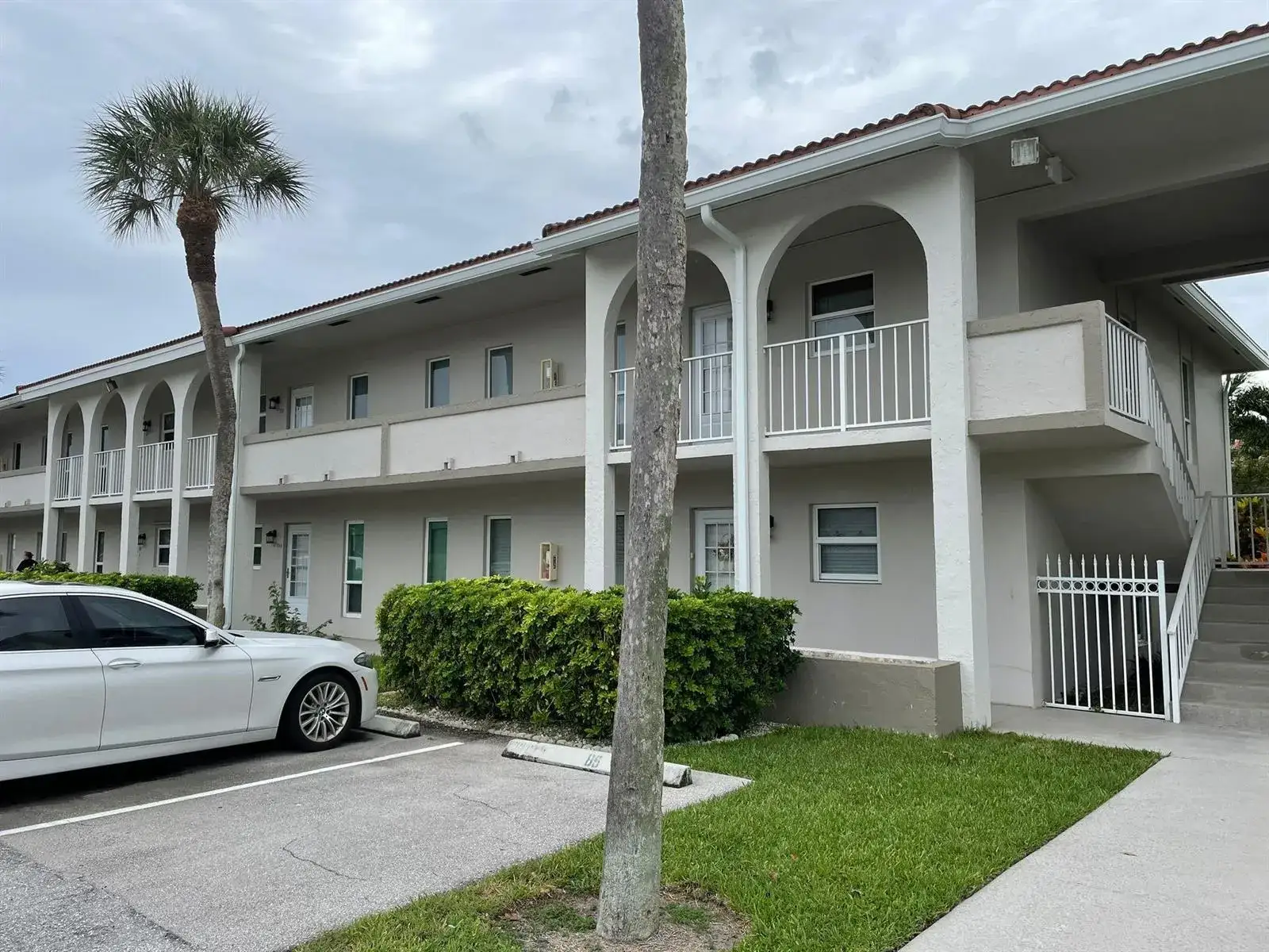 2 bedroom 2 bath Residential for sale at 250 NE 20th Street # 210, Boca Raton FL 33431