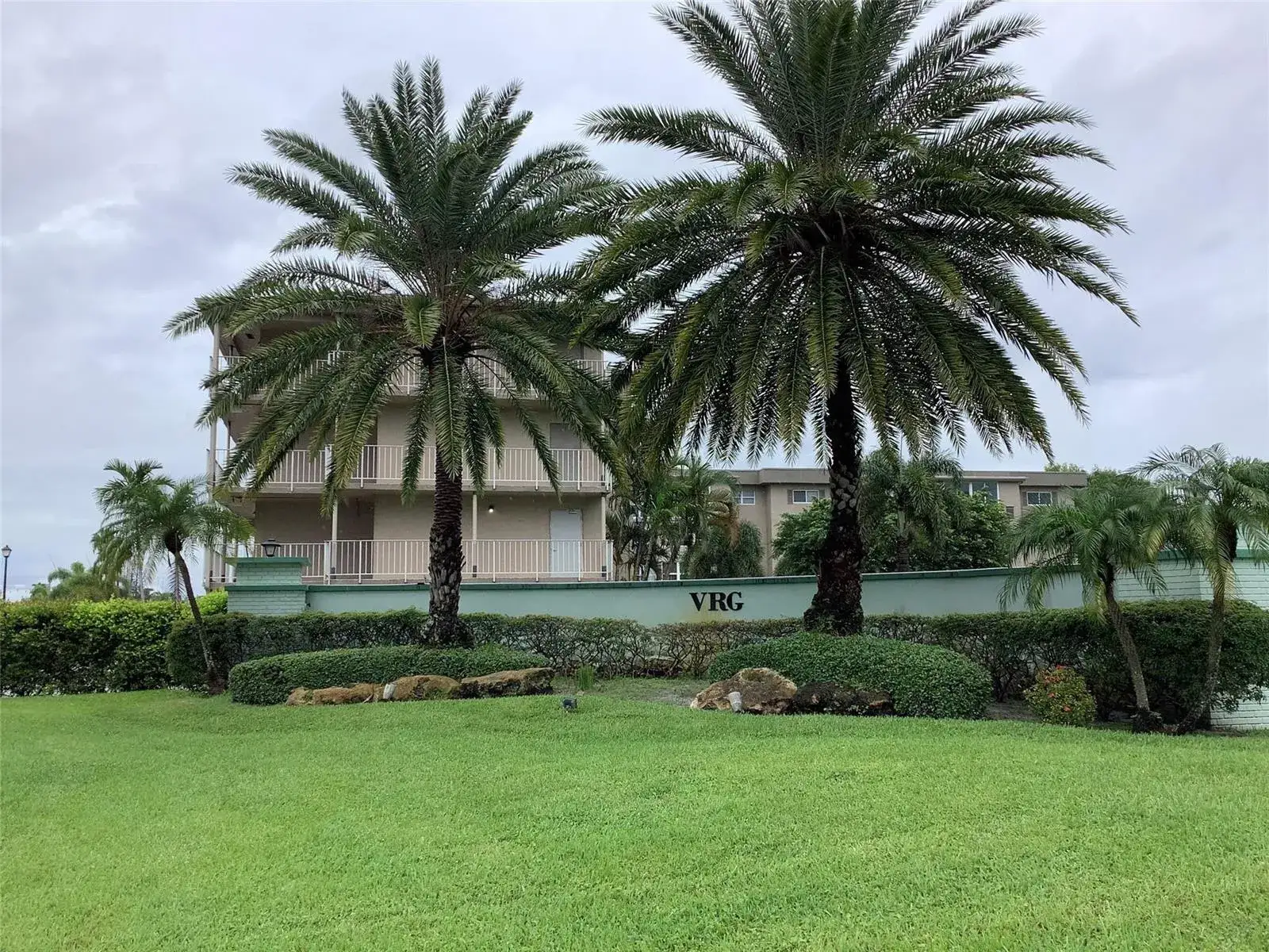 2 bedroom 2 bath Residential for sale at 2300 NE 1st Lane # 107, Boynton Beach FL 33435