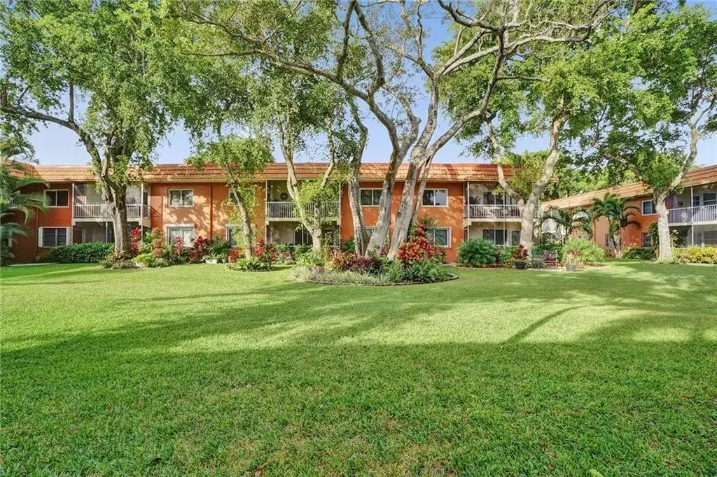 1 bedroom 1 bath Residential for sale at 119 NE 19th Court # G, Wilton Manors FL 33305