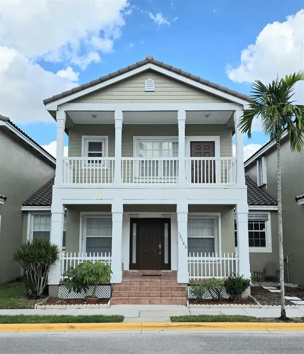 3 bedroom 2 bath Residential for sale at 10589 NW 56th Place, Coral Springs FL 33076