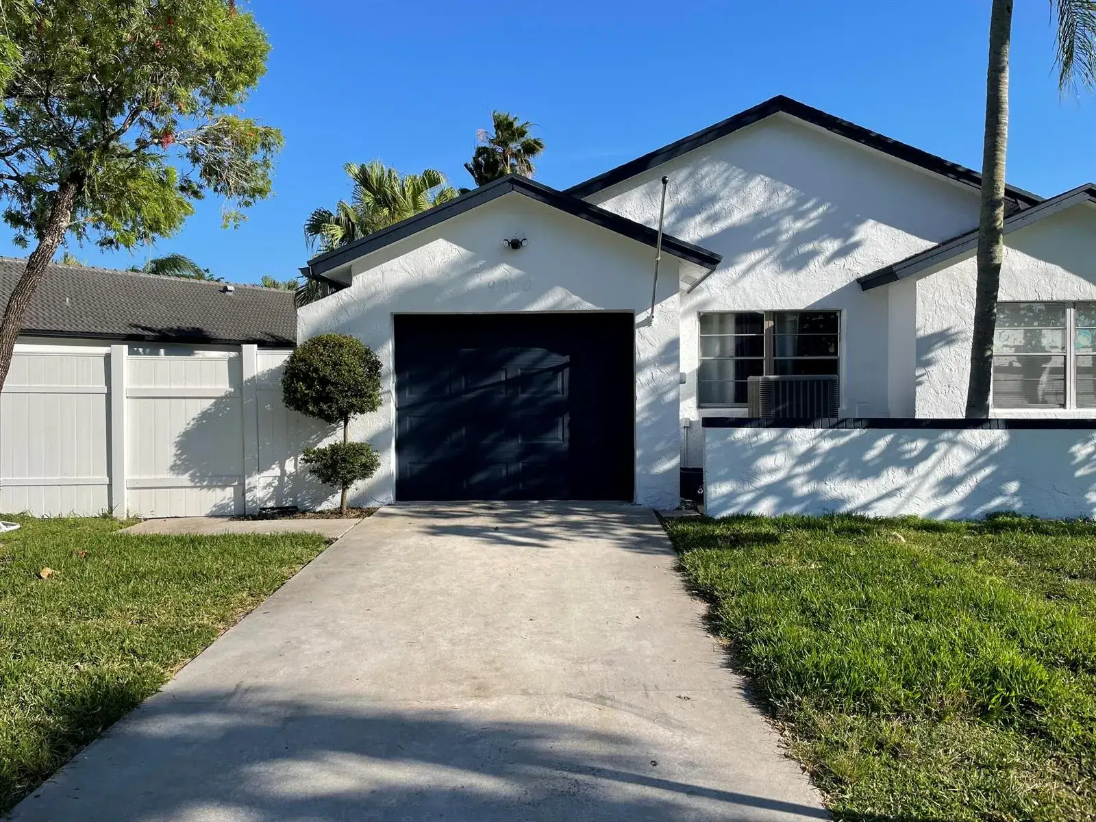 3 bedroom 2 bath Residential for sale at 9020 Pine Springs Drive, Boca Raton FL 33428