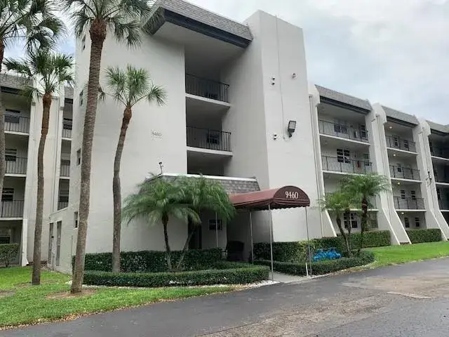 2 bedroom 2 bath Residential for sale at 9460 Poinciana Place # 203, Davie FL 33324