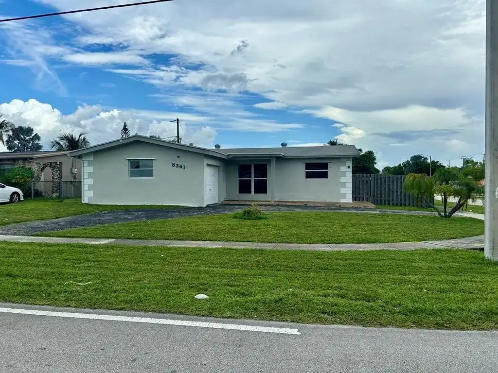 3 bedroom 2 bath Residential for sale at 8361 NW 27th Place, Sunrise FL 33322