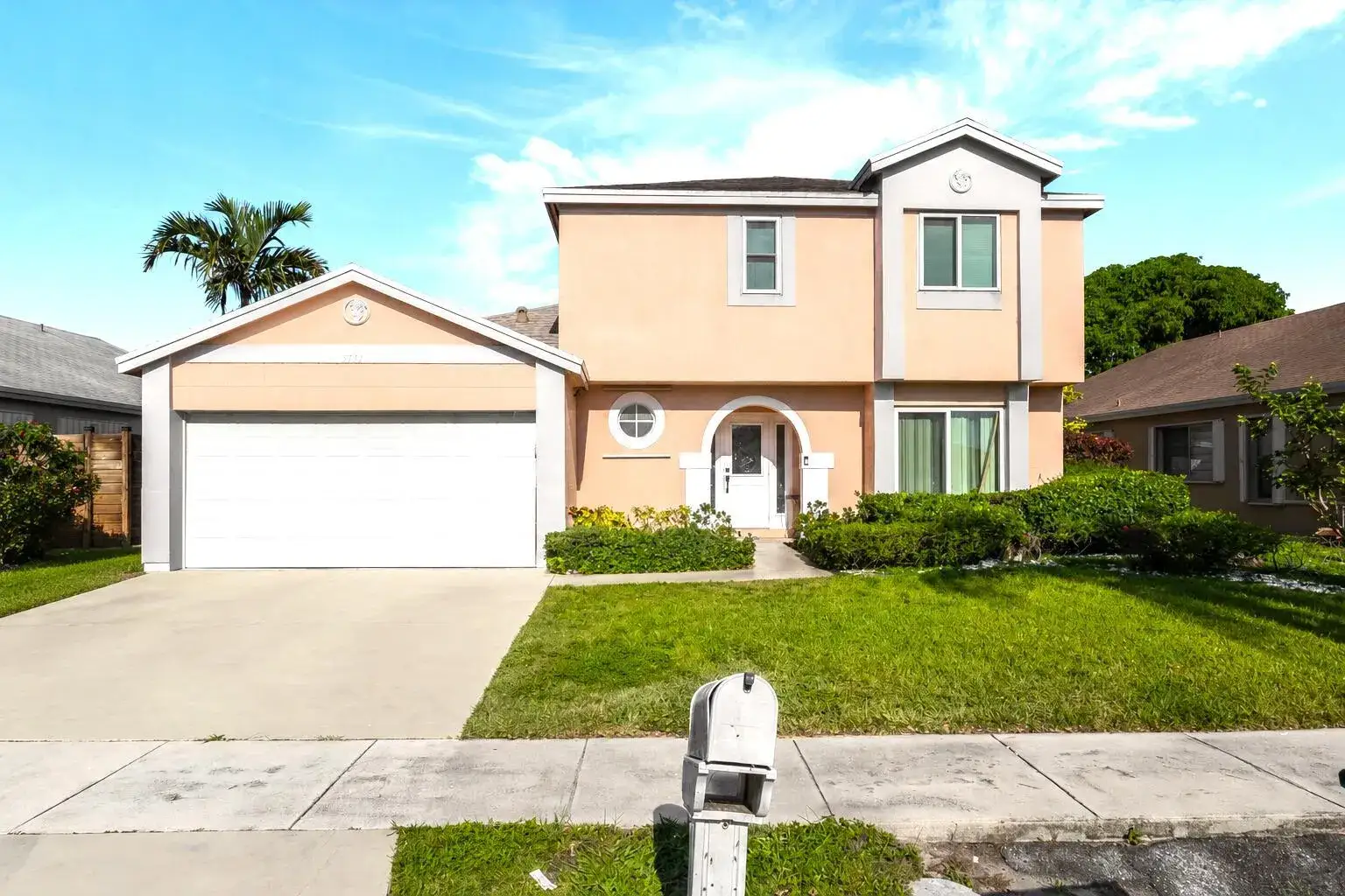 3 bedroom 2 bath Residential for sale at 3111 Thames Way, Miramar FL 33025