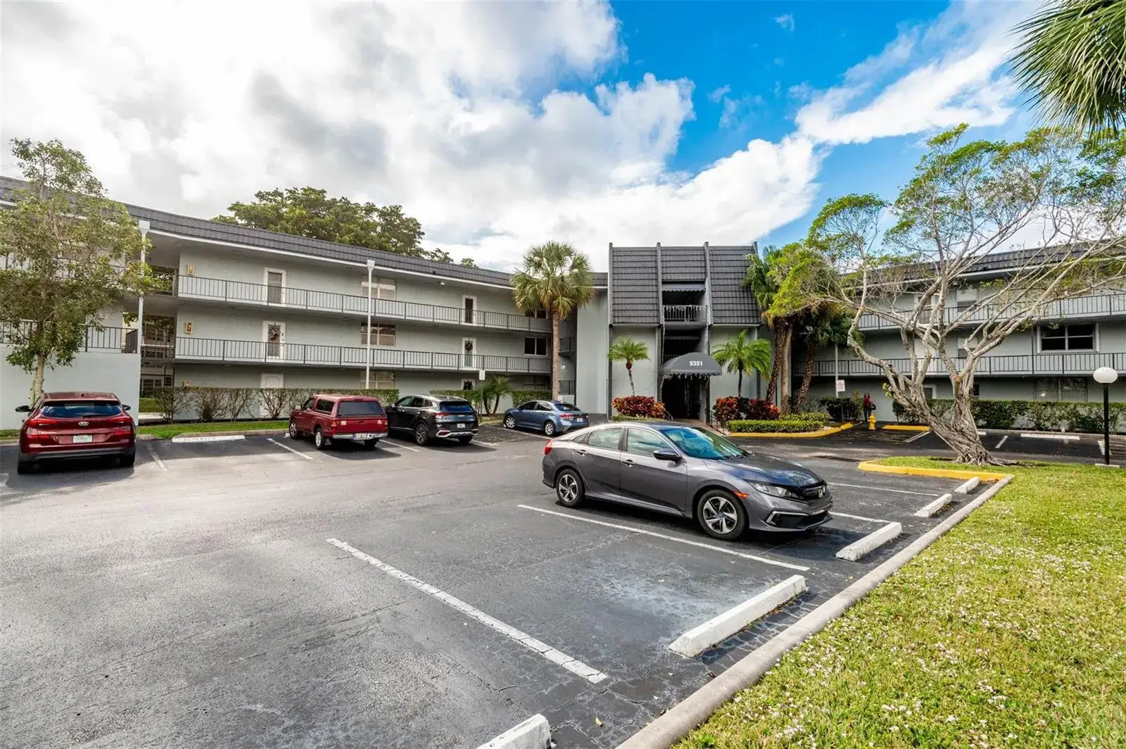 2 bedroom 2 bath Residential for sale at 9351 Lime Bay Boulevard # 207, Tamarac FL 33321