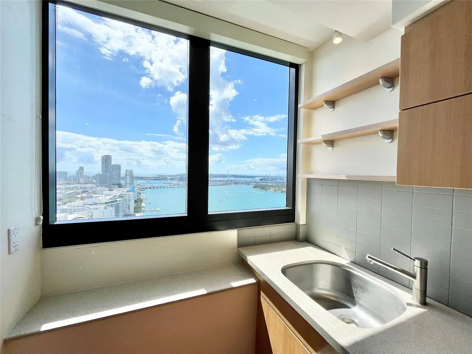 2 bedroom 2 bath Residential for sale at 1330 West Avenue # 3404, Miami Beach FL 33139