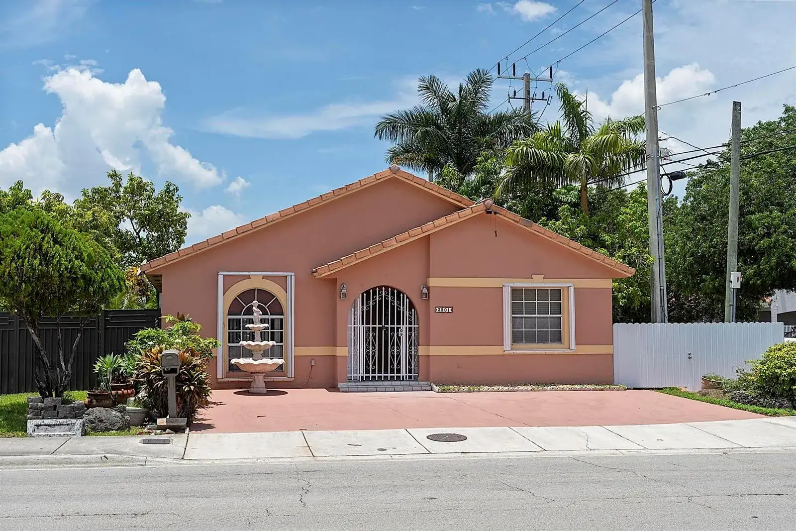 3 bedroom 2 bath Residential for sale at 3201 W 76th Street, Hialeah FL 33018