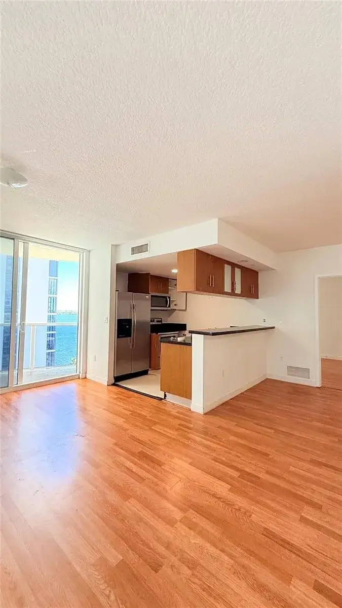 3 bedroom 2 bath Residential for sale at 601 NE 23rd Street # 902, Miami FL 33137