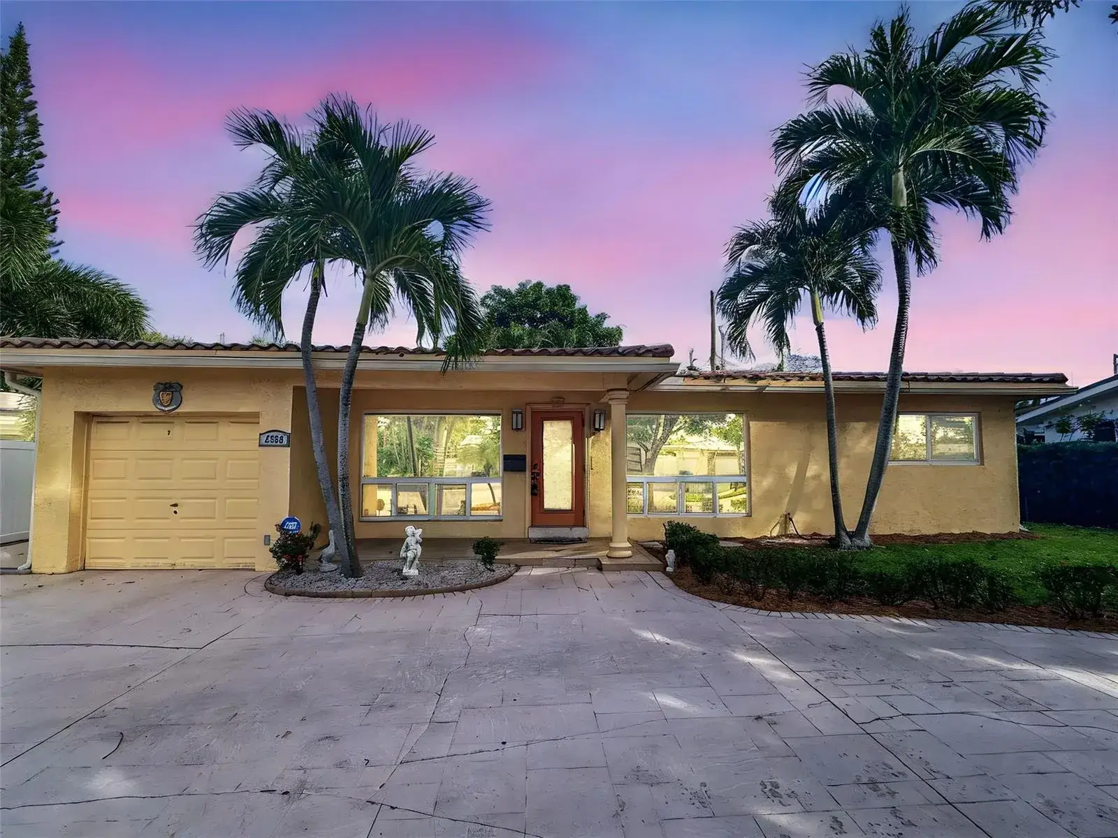 3 bedroom 3 bath Residential for sale at 2936 NW 9th Terrace, Wilton Manors FL 33311