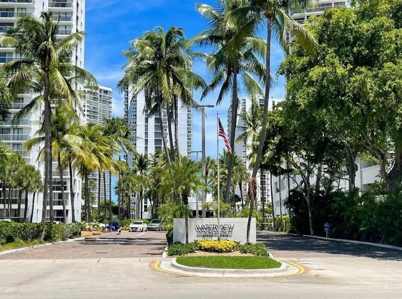 2 bedroom 2 bath Residential for sale at 20505 E Country Club Drive, Aventura FL 33180