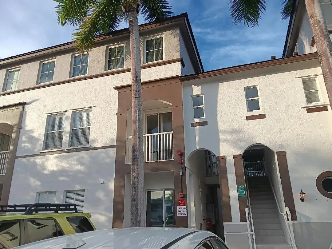2 bedroom 2 bath Residential Lease for rent at 4321 SW 160th Avenue # 203, Miramar FL 33027