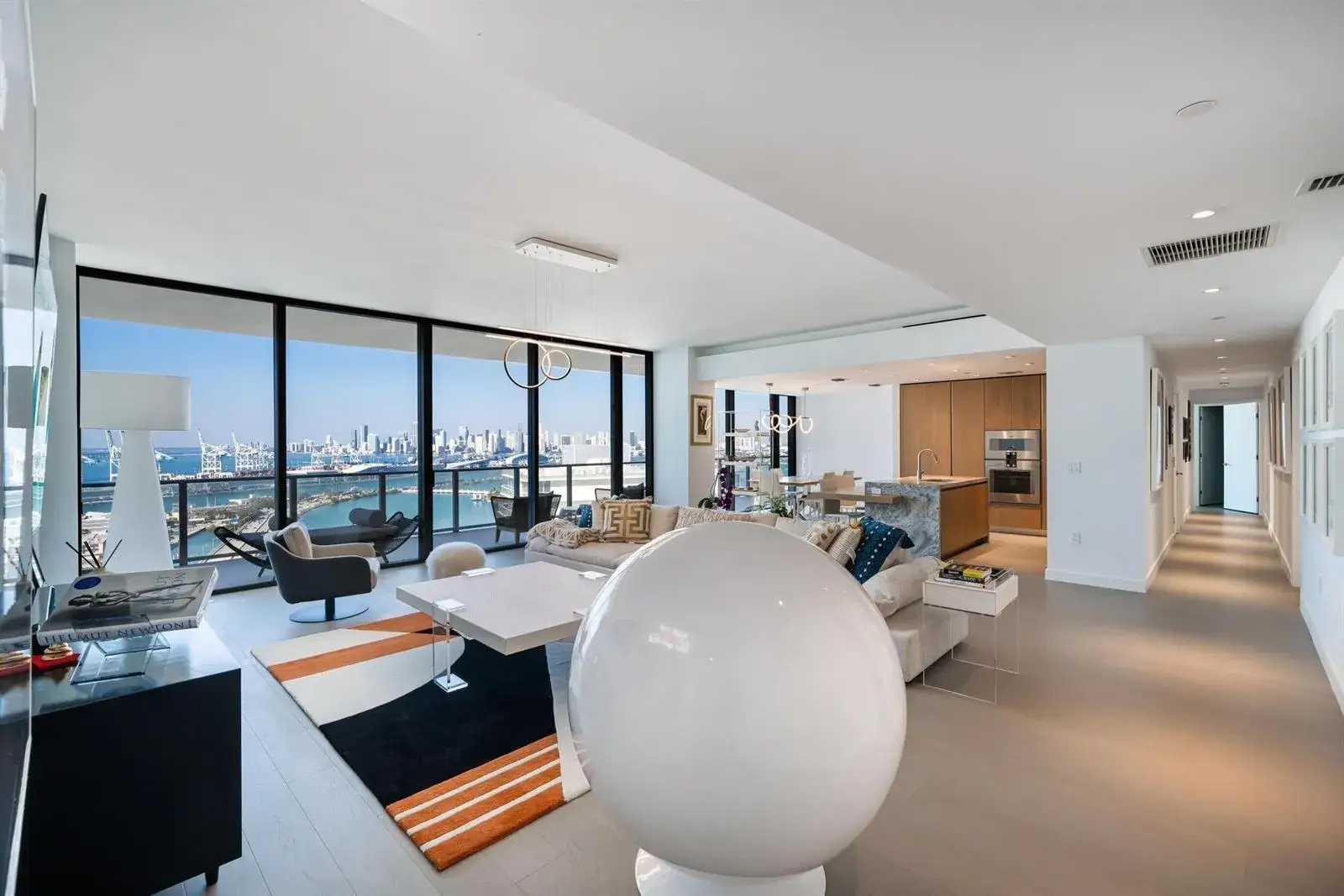 3 bedroom 3 bath Residential Lease for rent at 500 Alton # 2702, Miami Beach FL 33139