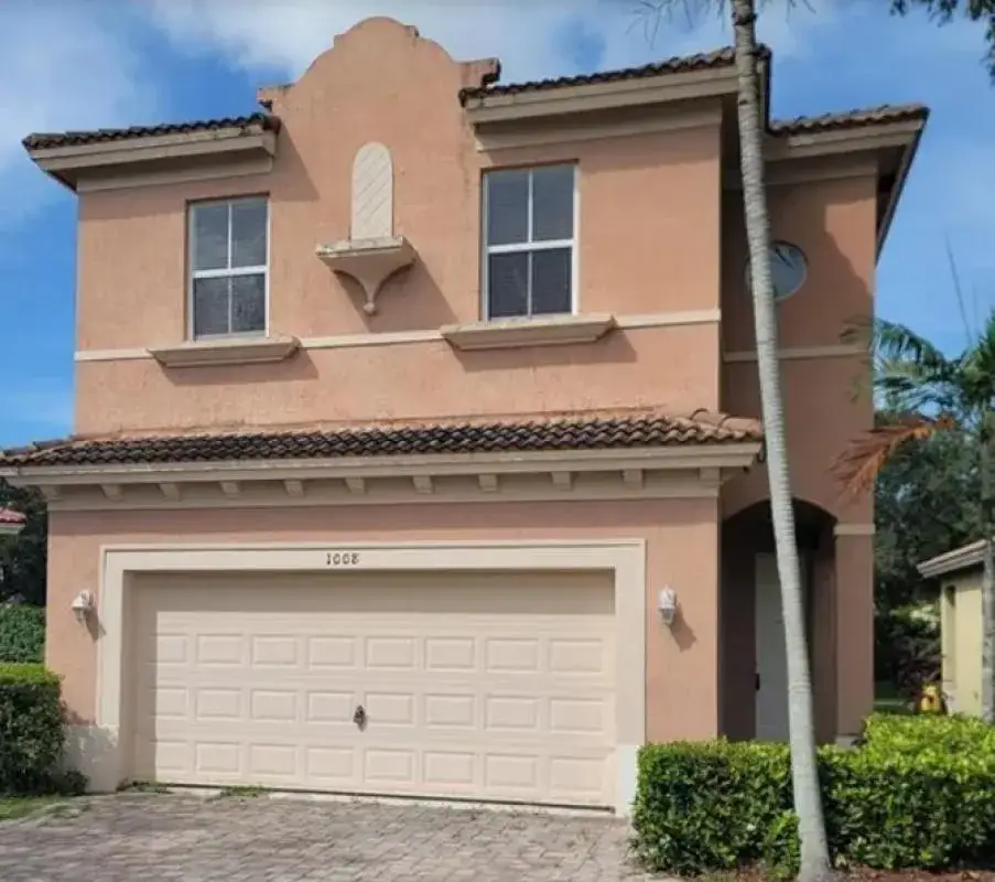 3 bedroom 2 bath Residential Lease for rent at 1008 NE 39th Avenue, Homestead FL 33033