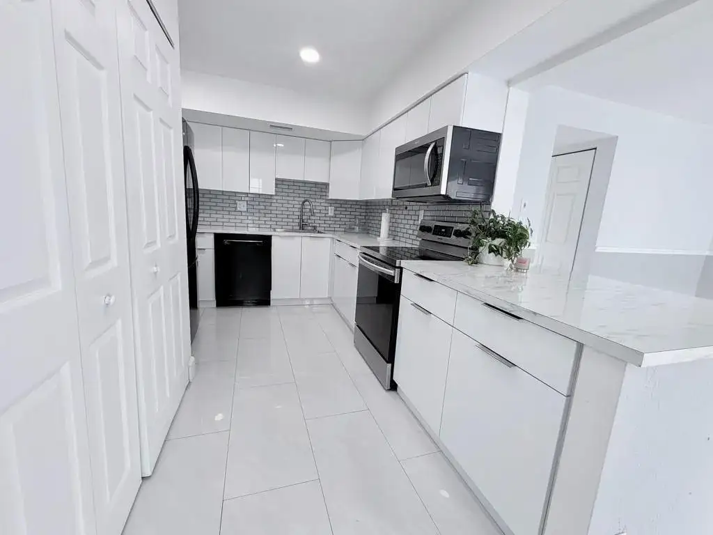 3 bedroom 2 bath Residential for sale at 1788 SW 81st Way # 1788, Davie FL 33324