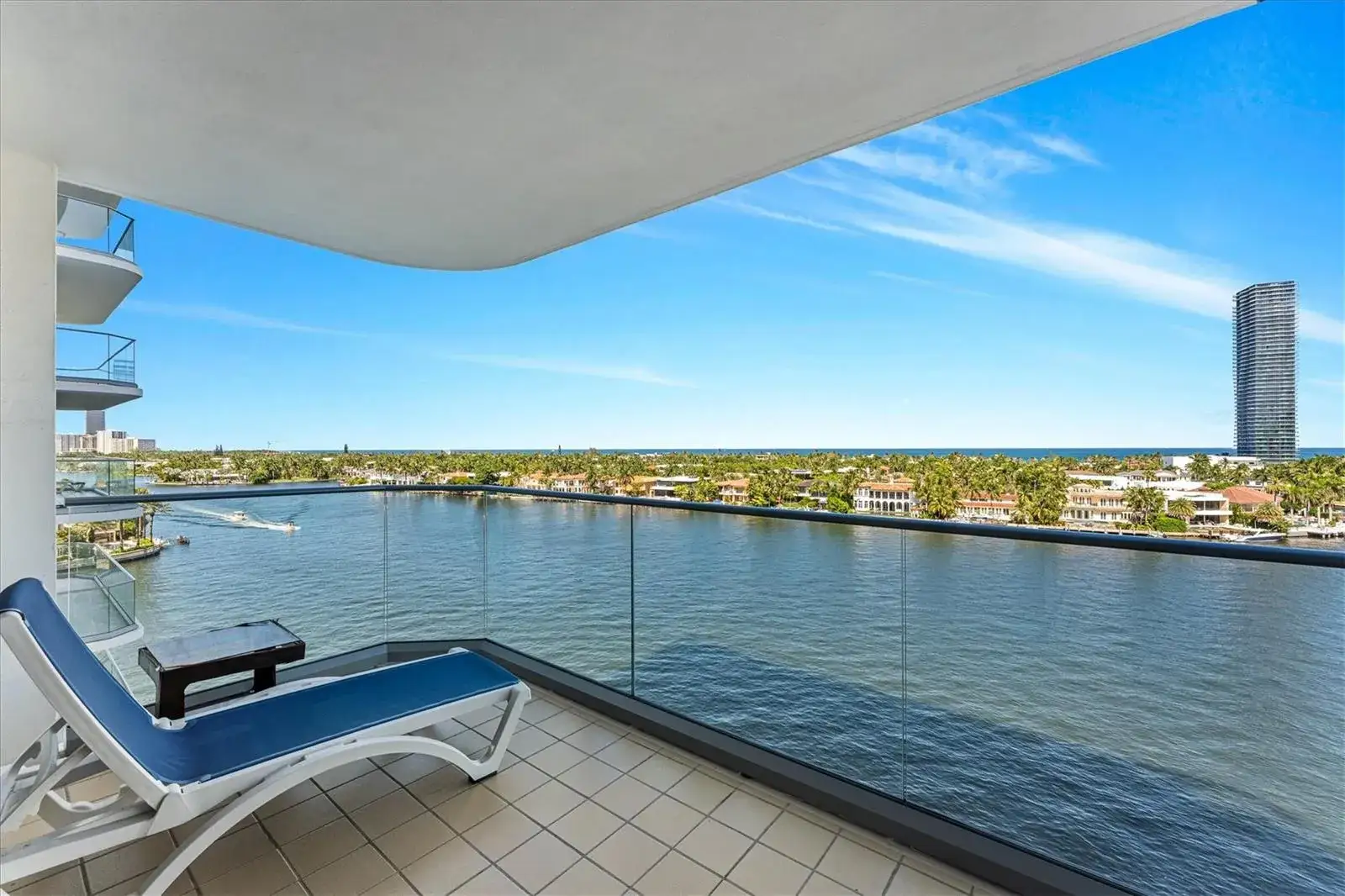 3 bedroom 2 bath Residential for sale at 19707 Turnberry Way # 9J, Aventura FL 33180