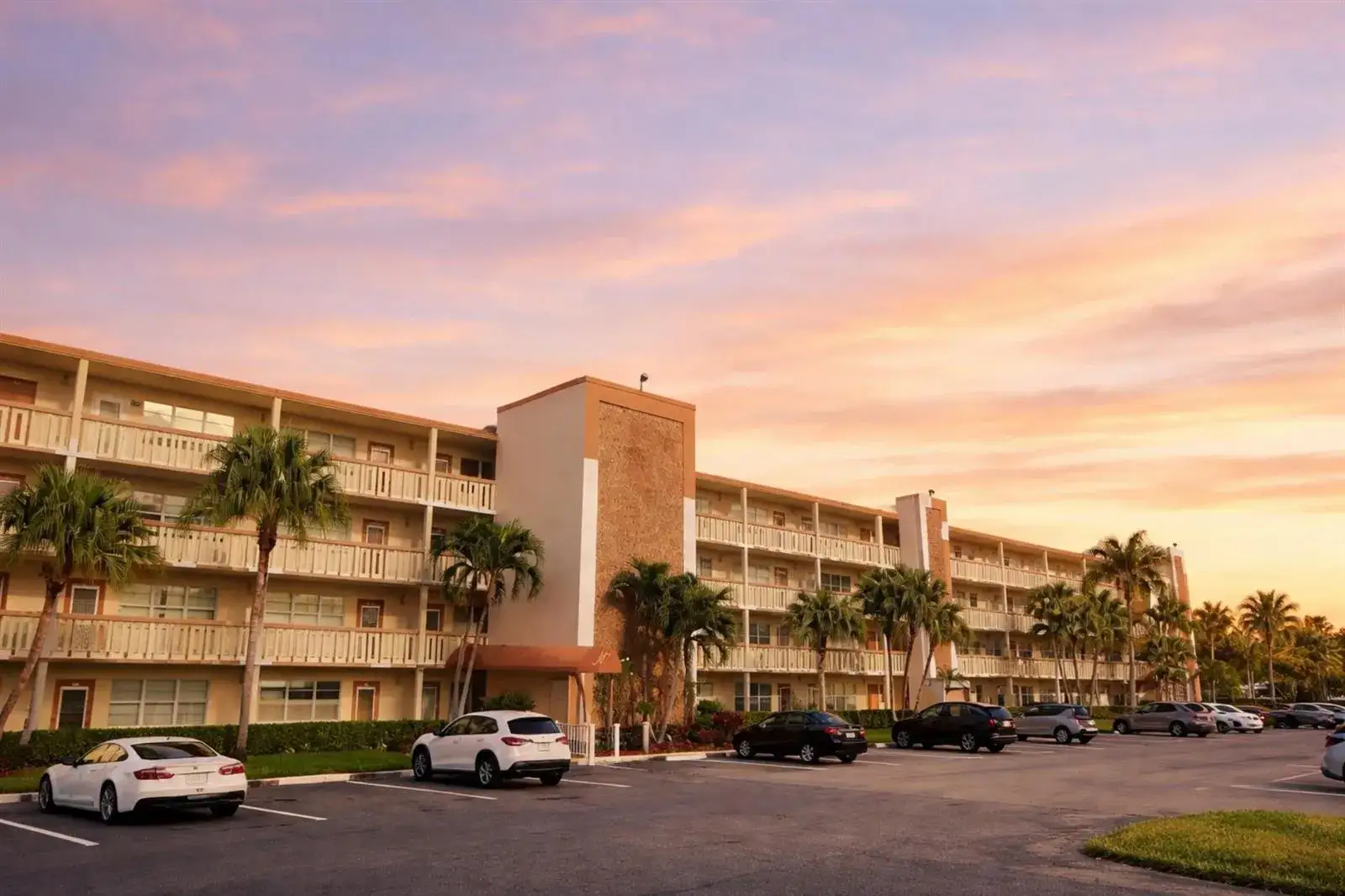 2 bedroom 2 bath Residential Lease for rent at 2017 Newcastle A # 2017, Boca Raton FL 33434