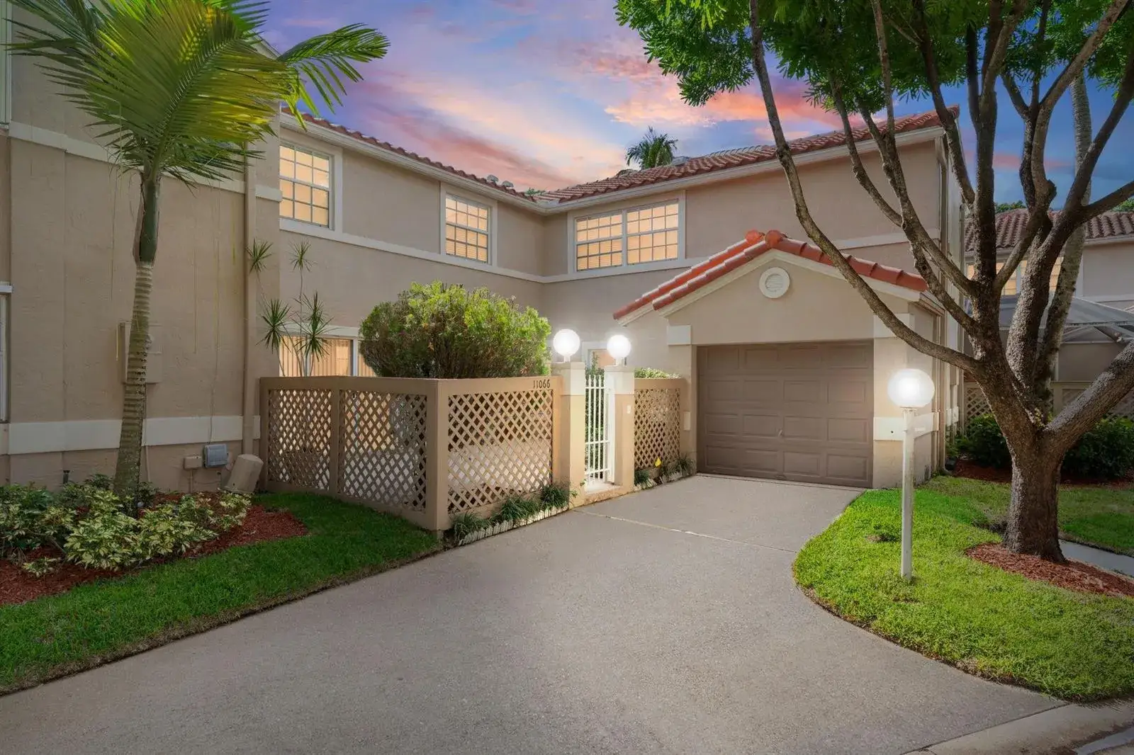 3 bedroom 2 bath Residential for sale at 11066 Long Boat Dr, Cooper City FL 33026