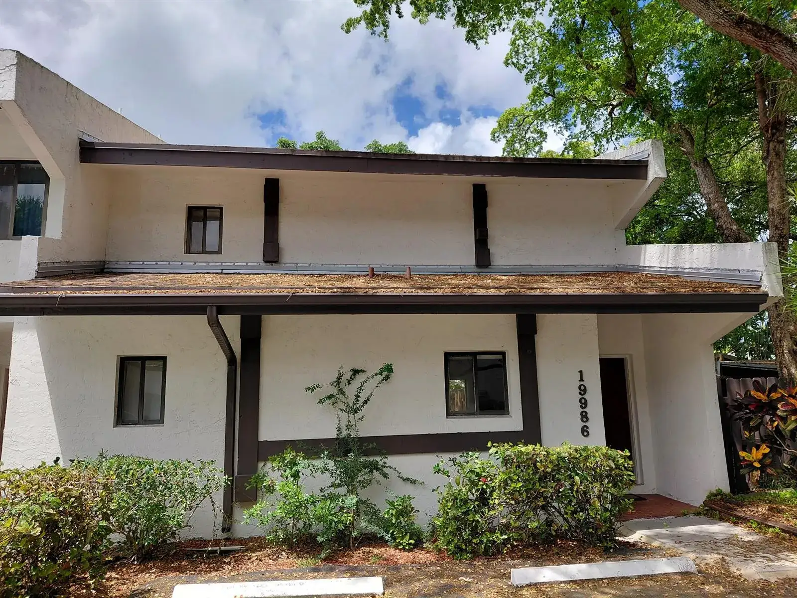 2 bedroom 2 bath Residential for sale at 19986 NE 5th Court # 4d, Miami FL 33179