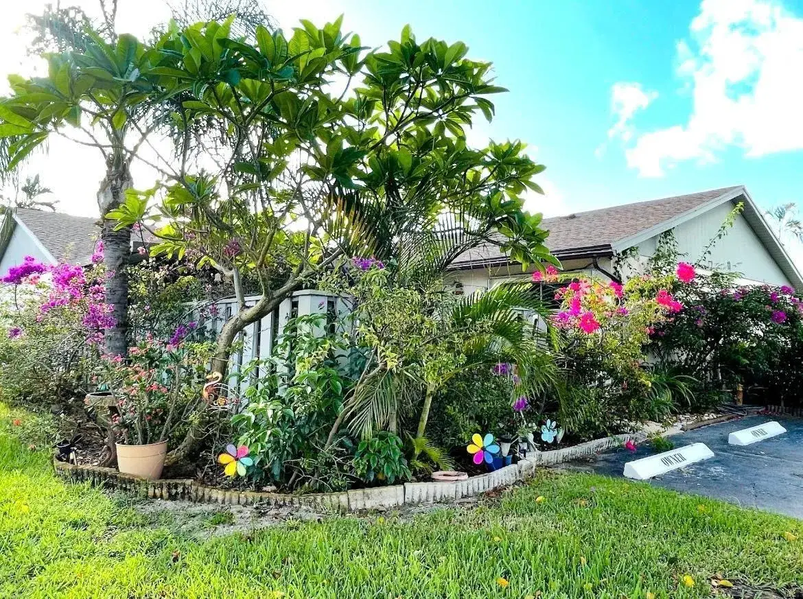 2 bedroom 2 bath Residential for sale at 8090 Ambach Way # B, Hypoluxo FL 33462