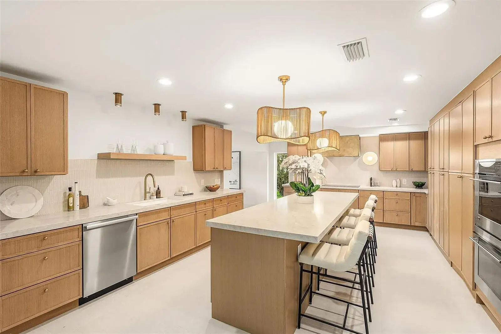 3 bedroom 3 bath Residential for sale at 4877 Pineview Circle, Delray Beach FL 33445