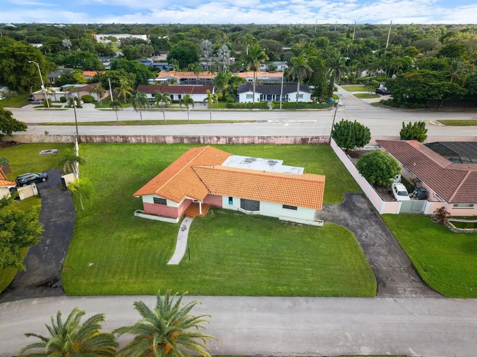 3 bedroom 2 bath Residential for sale at 8230 SW 87th Terrace, Miami FL 33143