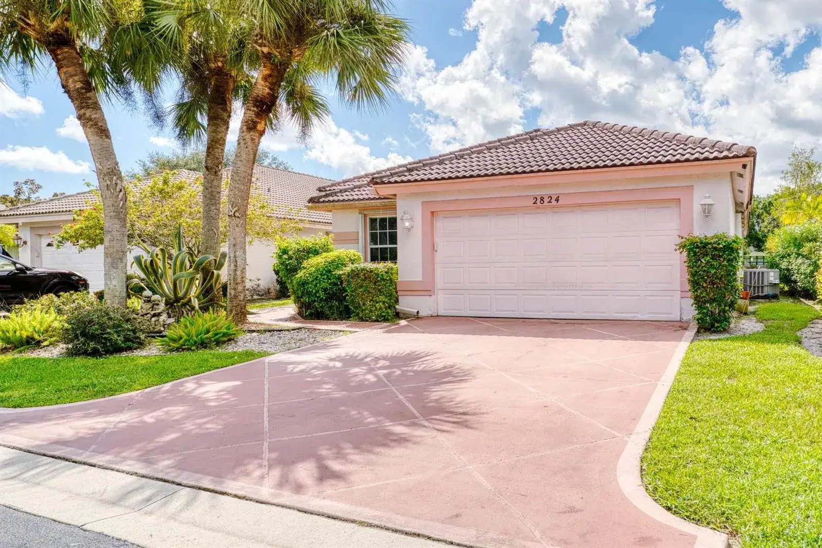 3 bedroom 2 bath Residential for sale at 2824 Waters Edge Circle, FL 33413