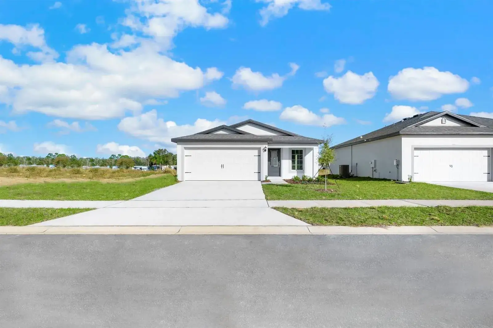 2 bedroom 2 bath Residential for sale at 8556 105th Avenue, Vero Beach FL 32967